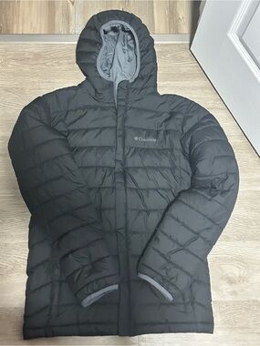 Columbia Boy’s  Black Hooded Puffer Jacket